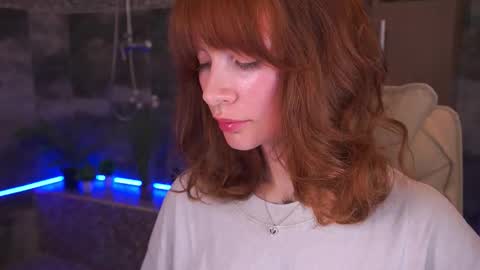 Snapshot of nicol_moonn chatting on 12.01.25 Nicol Moonn online show from 12.01.25