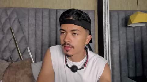 Snapshot of nicolaikarav chatting on 12.02.25 Nicolai online show from 12.02.25