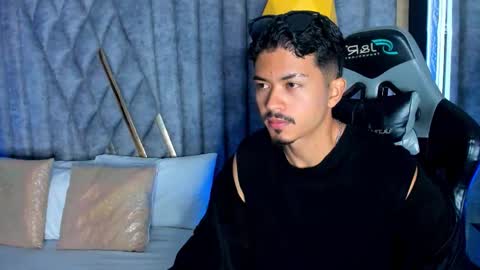 Snapshot of nicolaikarav chatting on 01.13.26 Nicolai online show from 01.13.26