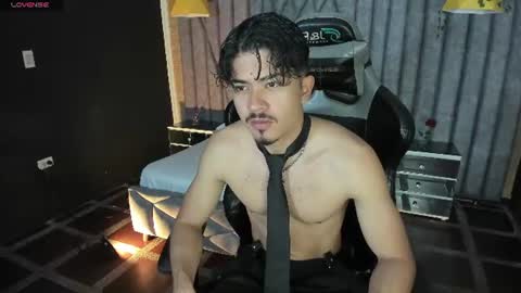 Snapshot of nicolaikarav chatting on 06.21.26 Nicolai online show from 06.21.26