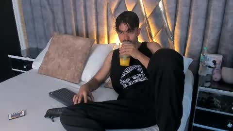 Snapshot of nicolaikarav chatting on 07.08.26 Nicolai online show from 07.08.26