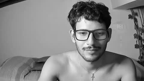 nicolasrodrii online show from 06.25.26