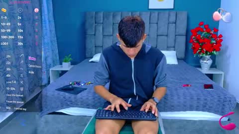 nicolastorres__ online show from 10.22.25