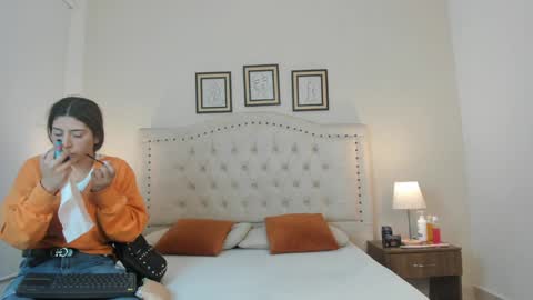 Snapshot of nicole_adam_ms chatting on 01.22.25 Nicole Adam online show from 01.22.25