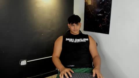 nicole_and_thiago1 online show from 03.11.26