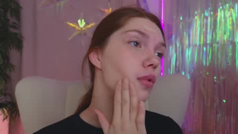 Nicole online show from 12.22.24