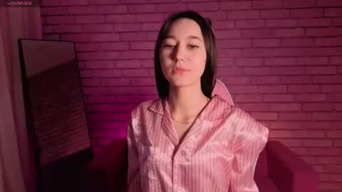 Snapshot of nicole_brownie chatting on 05.05.26 Nicole online show from 05.05.26