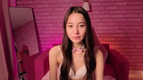 Snapshot of nicole_brownie chatting on 05.15.26 Nicole online show from 05.15.26