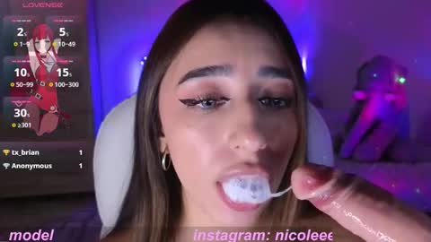 Nicole online show from 09.27.25