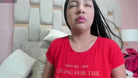 nicole_fisherr online show from 09.16.25