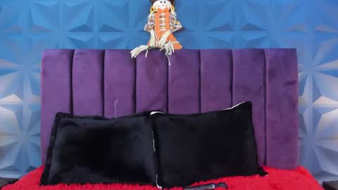 Nicole online show from 10.16.25