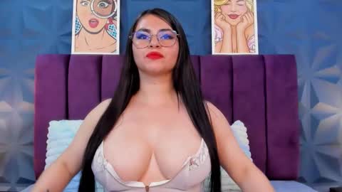 Nicole online show from 02.12.26