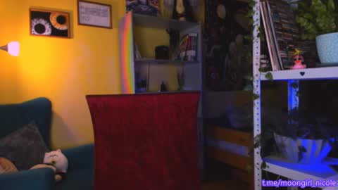 Snapshot of nicole_matt chatting on 11.29.25 Nicole online show from 11.29.25