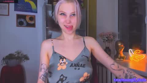 Snapshot of nicole_matt chatting on 01.09.26 Nicole online show from 01.09.26