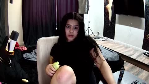 Snapshot of nicole_pretty_ chatting on 02.26.26 Nicole online show from 02.26.26