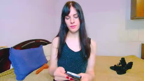 Snapshot of nicole_redfield chatting on 09.23.25 Nicole online show from 09.23.25