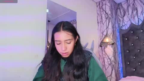 Snapshot of nicole_samantha chatting on 10.04.25 Samantha online show from 10.04.25
