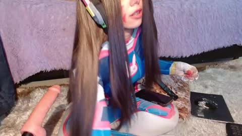  Anna Nicole  online show from 02.18.26