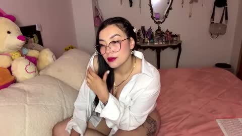 Nicole online show from 10.24.25