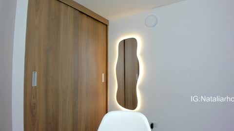 Snapshot of nicole_whitee chatting on 02.02.25 N A T A L I A online show from 02.02.25