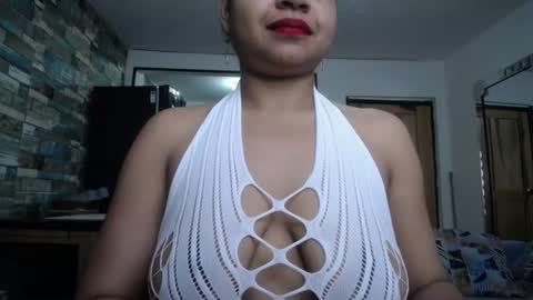 Snapshot of nicoleebon chatting on 06.23.26 Nicole online show from 06.23.26
