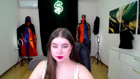 nicolefoxery online show from 12.05.24