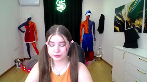 nicolefoxery online show from 12.30.24