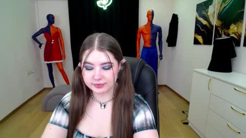 nicolefoxery online show from 01.20.25