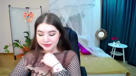 nicolefoxery online show from 02.18.25