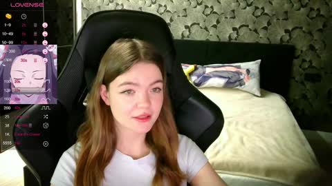NicoleMeew online show from 01.28.25