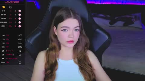 Snapshot of nicolemeew chatting on 06.25.26 NicoleMeew online show from 06.25.26