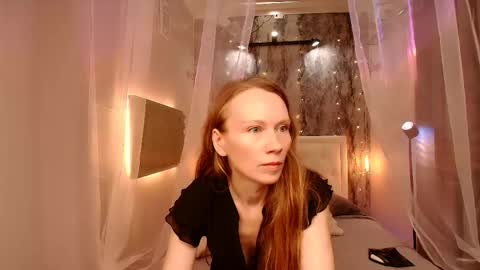 Snapshot of nicolemiless chatting on 05.03.26 Nicole online show from 05.03.26