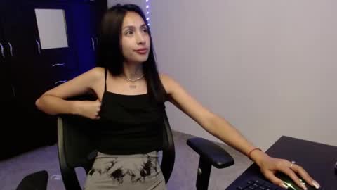 Nicole online show from 03.25.26