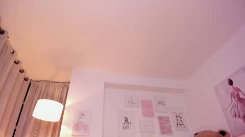 Nicolle online show from 02.20.25