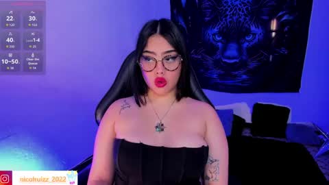Snapshot of nicolle_ruizz chatting on 05.26.26 Nicoll online show from 05.26.26