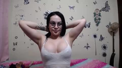 Snapshot of nicolle_sky chatting on 03.05.26 nicolle_sky online show from 03.05.26