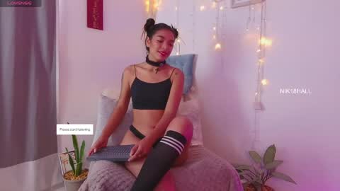 Snapshot of nicolle_swt chatting on 06.07.26 Nicolle online show from 06.07.26