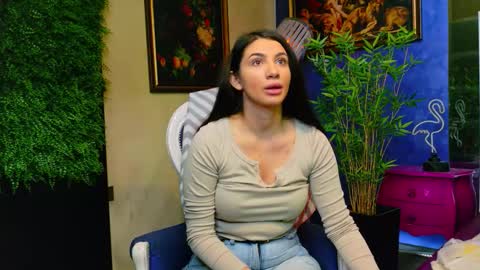 Nicolle online show from 10.23.25