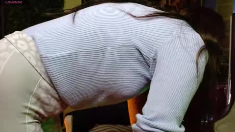 Nicolle online show from 01.12.26