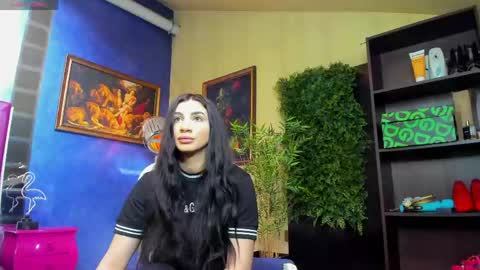 Nicolle online show from 04.15.26