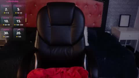 Nicollet online show from 02.12.26