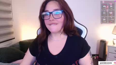 Snapshot of nicolthompsonn chatting on 01.18.26 Nicol online show from 01.18.26