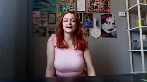 Snapshot of nidiakincheloe chatting on 06.20.26 Udea online show from 06.20.26