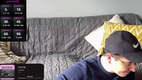 Snapshot of nigelhart chatting on 12.28.24 Nigel Hart online show from 12.28.24