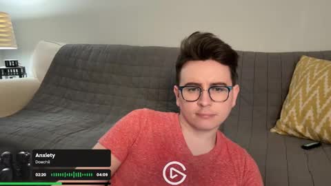 Snapshot of nigelhart chatting on 03.12.25 Nigel Hart online show from 03.12.25