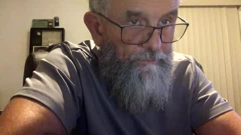 nightmoves1970 online show from 09.27.25