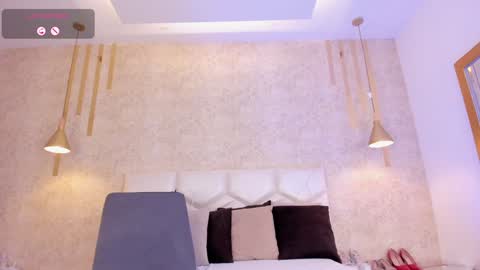 Snapshot of niiamoore_ chatting on 01.17.25 NiiaMoore online show from 01.17.25