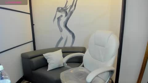 Anni online show from 02.12.25