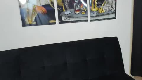 Snapshot of niico_santana chatting on 10.10.25 Niico online show from 10.10.25