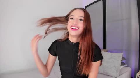 Snapshot of niicole_steele chatting on 02.28.26 Niicole online show from 02.28.26